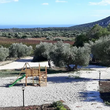 בית חווה Su Barcu *